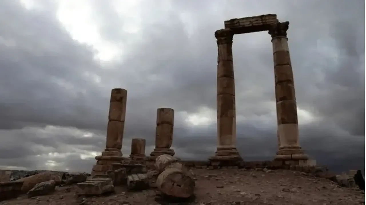 الأرصاد الجوية تتوقع طقساً بارداً ليلاً وارتفاعاً طفيفاً في الحرارة يوم الجمعة